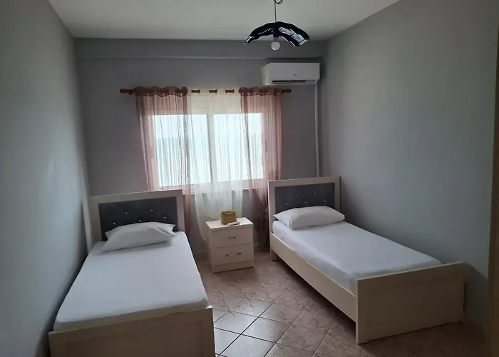 Sea View Apartment *